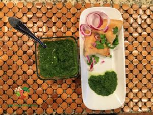 Samosa with Green Chutney